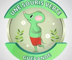 une souris verte