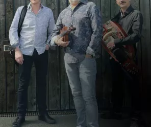 Tous droits réservés