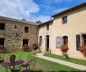 ©Francoise-Robichon