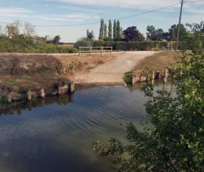tous droits réservés