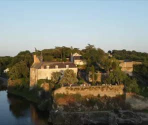 Ancien couvent de la Baumette - Monument Surprenant