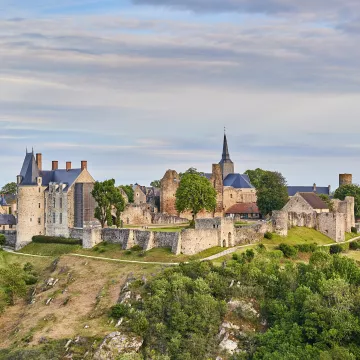 Zeitreise in die Mayenne von der Vorgeschichte bis zu den Rittern 