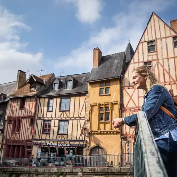 Besser als 24 Stunden, ein Wochenende in Le Mans jenseits aller Klischees!  