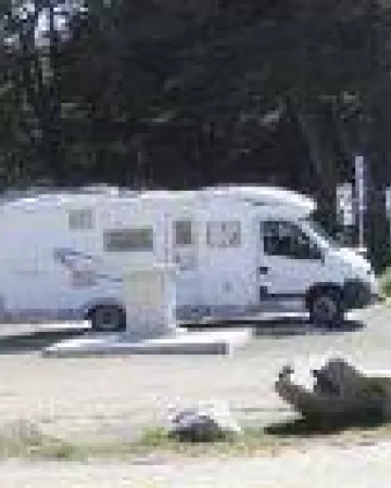 ©aire-de-campings-car-les-jaunais