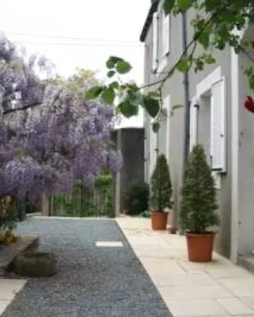 © Gite de la Roche Bourdeau