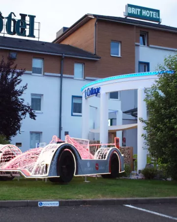 BRIT HOTEL