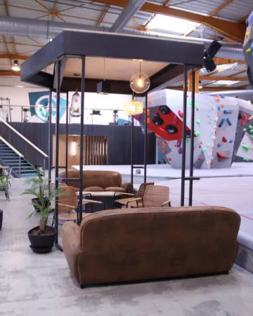 Vertical'Art Nantes - Salle d'escalade de bloc - Restaurant